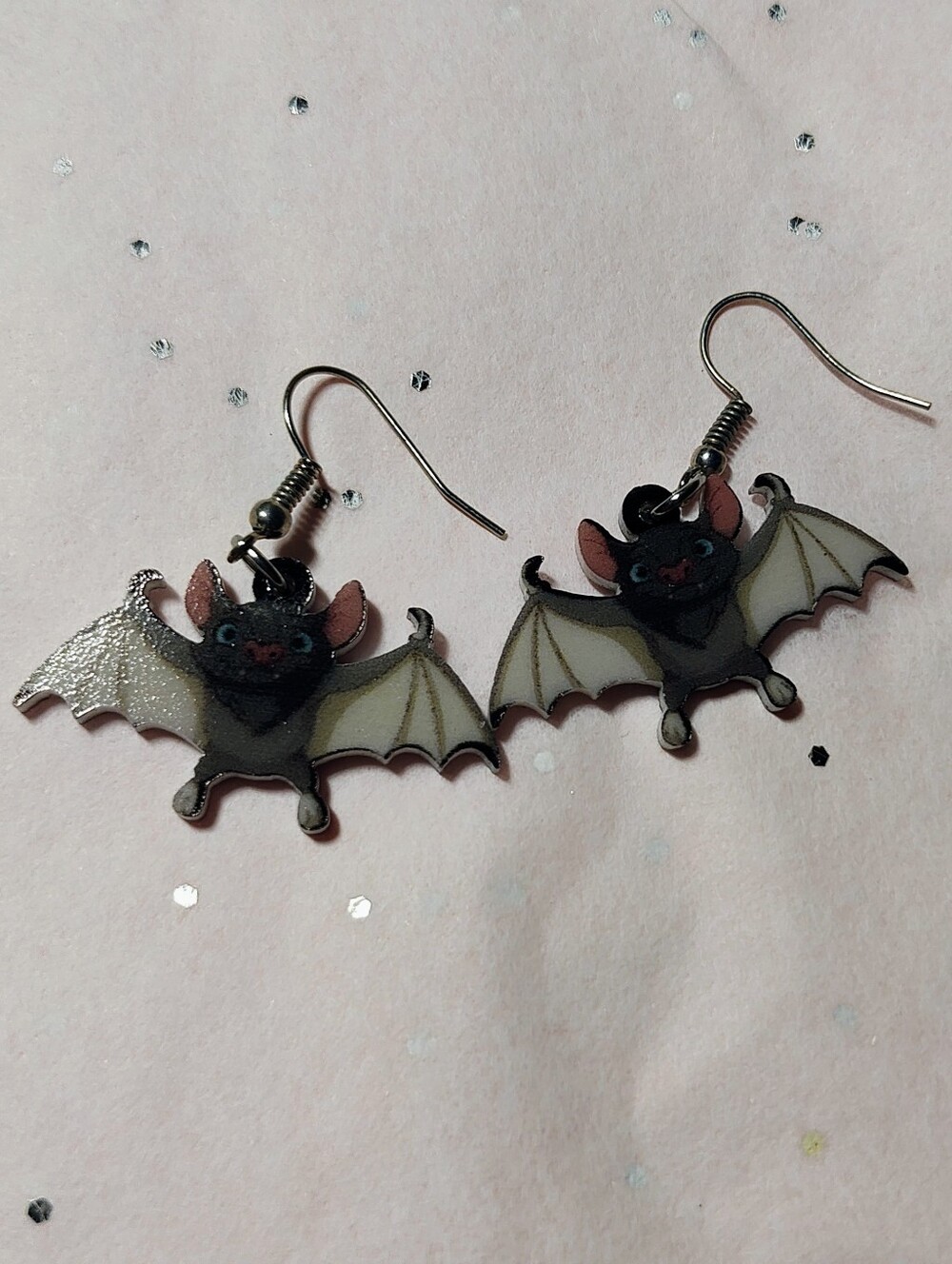 Cute Acrylic Bat Dangle Earrings NWOT